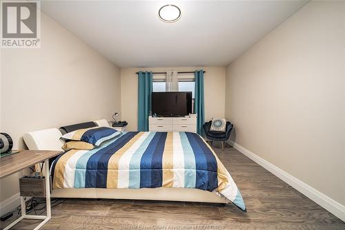 328 Benson Court, Amherstburg, ON - Indoor Photo Showing Bedroom