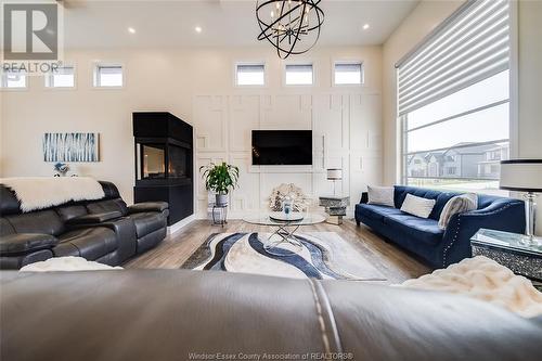 328 Benson Court, Amherstburg, ON - Indoor Photo Showing Living Room With Fireplace