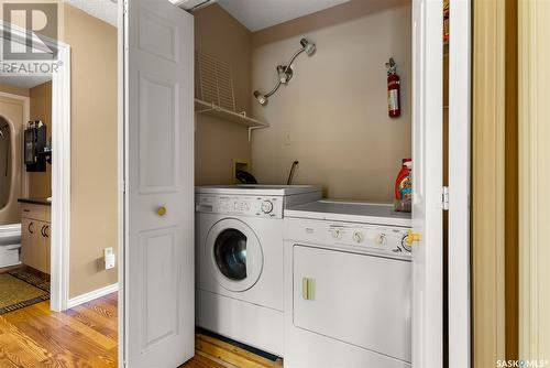 577 Macmurchy Avenue, Regina Beach, SK - Indoor Photo Showing Laundry Room