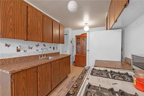 422 Jackson Street W, Hamilton, ON - Indoor Photo Showing Kitchen