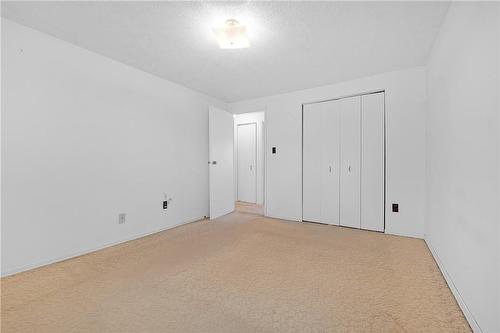 422 Jackson Street W, Hamilton, ON - Indoor Photo Showing Other Room
