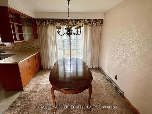 139 Sandwell Dr, Oakville, ON - Indoor Photo Showing Other Room
