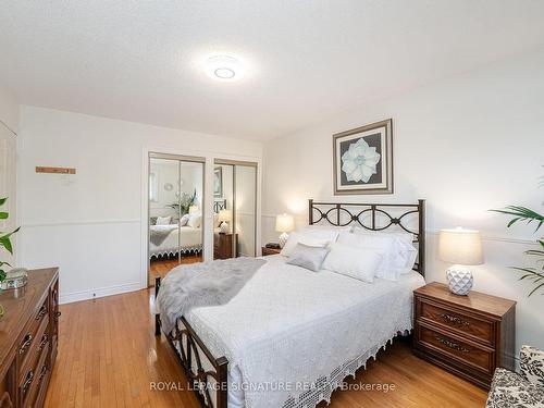 406 Lara Wood, Mississauga, ON - Indoor Photo Showing Bedroom