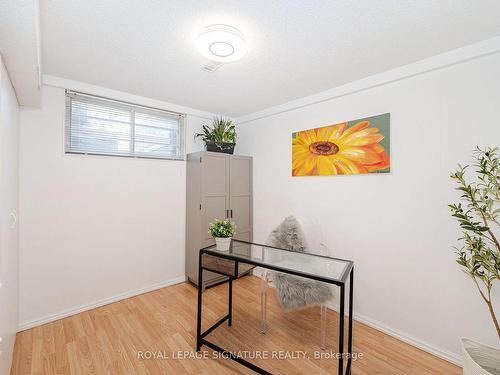 406 Lara Wood, Mississauga, ON - Indoor Photo Showing Other Room