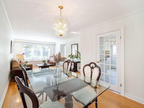 406 Lara Wood, Mississauga, ON - Indoor Photo Showing Dining Room