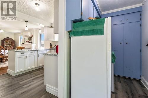 6 Dundas, Saint-Antoine, NB - Indoor Photo Showing Kitchen