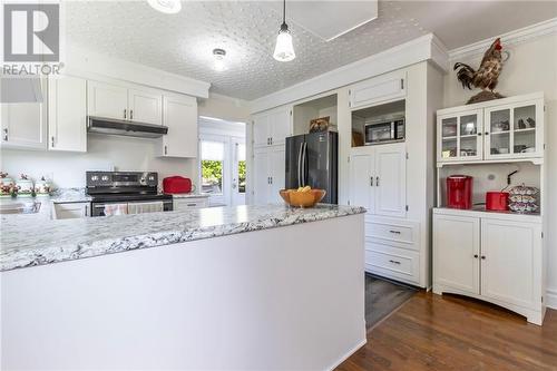 6 Dundas, Saint-Antoine, NB - Indoor Photo Showing Kitchen