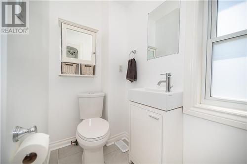 267 Cecelia Street, Pembroke, ON - Indoor Photo Showing Bathroom