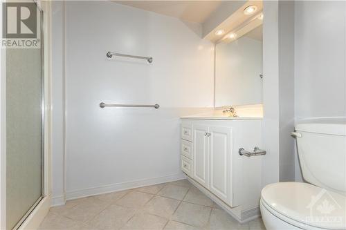 120 Palomino Drive, Kanata, ON - Indoor Photo Showing Bathroom