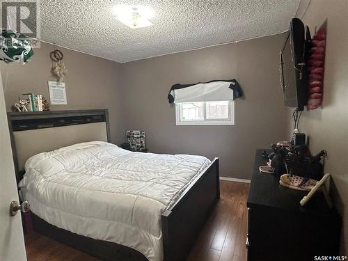 1662 102Nd Street, North Battleford, SK - Indoor Photo Showing Bedroom