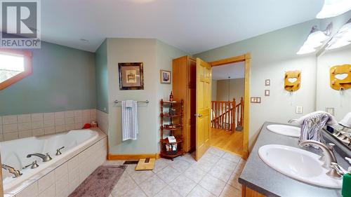 127 Drake St, Sault Ste. Marie, ON - Indoor Photo Showing Bathroom