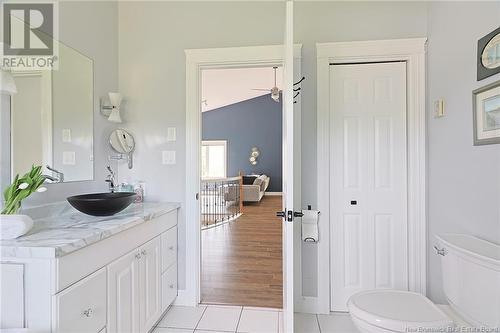 1460 Lincoln Road, Fredericton, NB - Indoor Photo Showing Bathroom