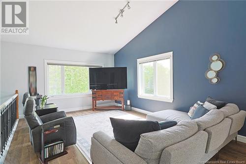 1460 Lincoln Road, Fredericton, NB - Indoor Photo Showing Living Room