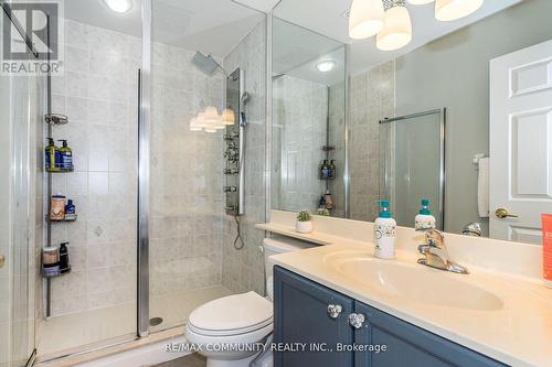 718 - 16 Dallimore Circle, Toronto, ON - Indoor Photo Showing Bathroom