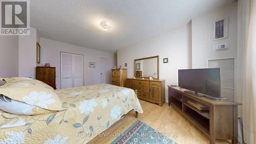 301 - 10 Muirhead Road, Toronto, ON - Indoor Photo Showing Bedroom
