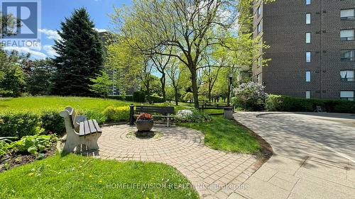 301 - 10 Muirhead Road, Toronto, ON - Outdoor