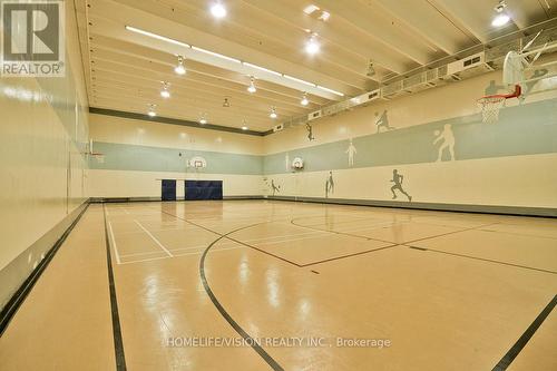 301 - 10 Muirhead Road, Toronto (Pleasant View), ON - Indoor Photo Showing Garage