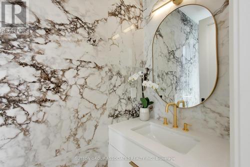 91 Alameda Avenue, Toronto, ON - Indoor Photo Showing Bathroom