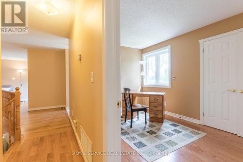 203 - 245 Elgin Street W, Cobourg, ON - Indoor Photo Showing Other Room