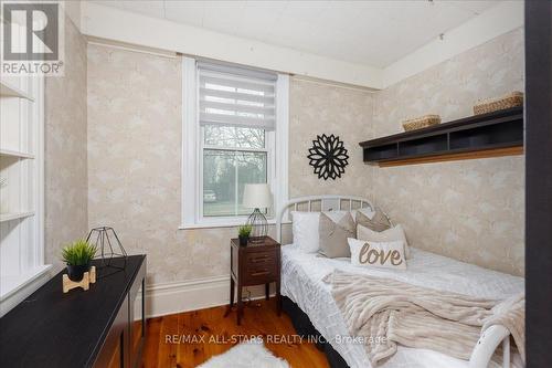 20444 Leslie Street, East Gwillimbury, ON - Indoor Photo Showing Bedroom