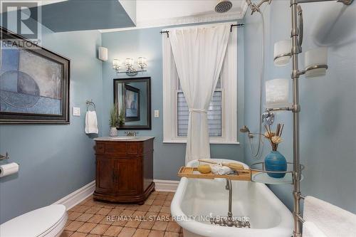 20444 Leslie Street, East Gwillimbury, ON - Indoor Photo Showing Bathroom