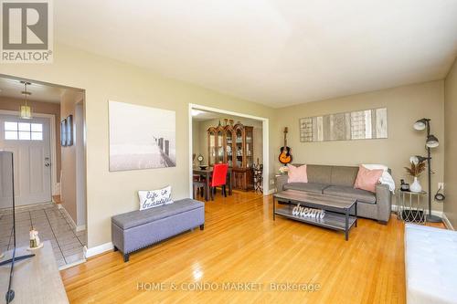 2155 Kipling Avenue, Toronto, ON - Indoor Photo Showing Living Room