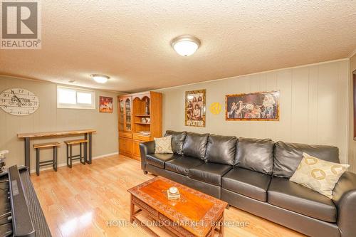 2155 Kipling Avenue, Toronto, ON - Indoor Photo Showing Living Room