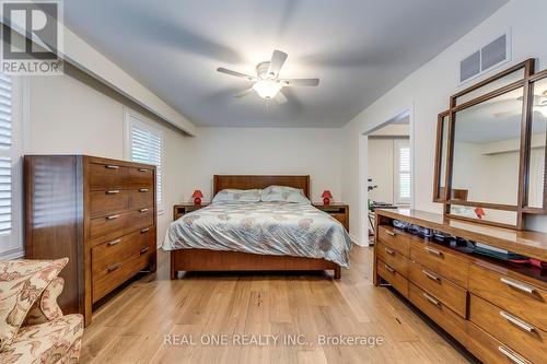 27 Arkendo Drive, Oakville, ON - Indoor Photo Showing Bedroom