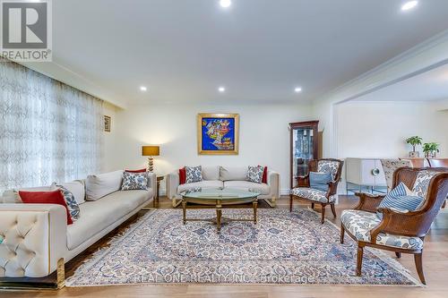 27 Arkendo Drive, Oakville, ON - Indoor Photo Showing Living Room