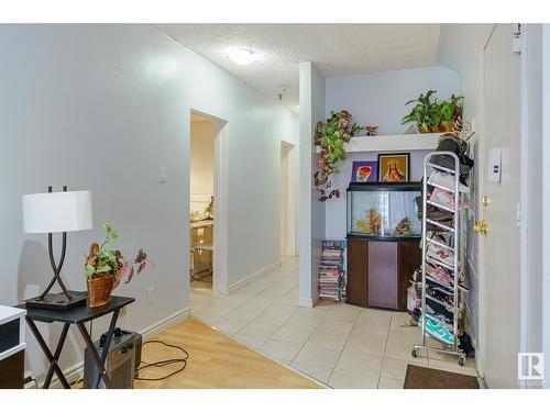 10856 97 St Nw, Edmonton, AB - Indoor Photo Showing Other Room