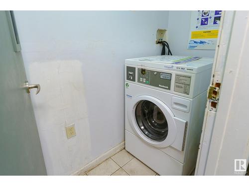 10856 97 St Nw, Edmonton, AB - Indoor Photo Showing Laundry Room