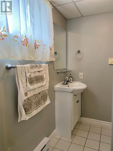 210 Main Street, Lewisporte, NL - Indoor Photo Showing Bathroom