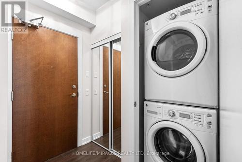 2204 - 2220 Lakeshore Boulevard W, Toronto, ON - Indoor Photo Showing Laundry Room