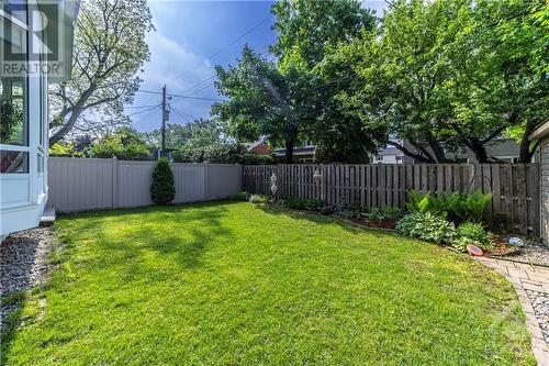 2098 Black Friars Road, Ottawa, ON - Outdoor With Backyard