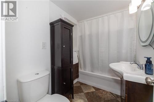 820 20Th Street E, Owen Sound, ON - Indoor Photo Showing Bathroom