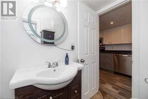 820 20Th Street E, Owen Sound, ON - Indoor Photo Showing Bathroom
