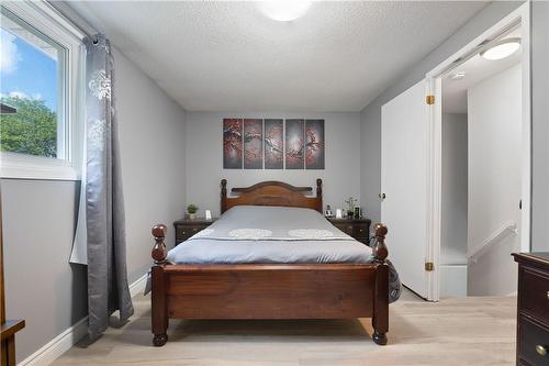 25 Linfield Drive|Unit #61, St. Catharines, ON - Indoor Photo Showing Bedroom