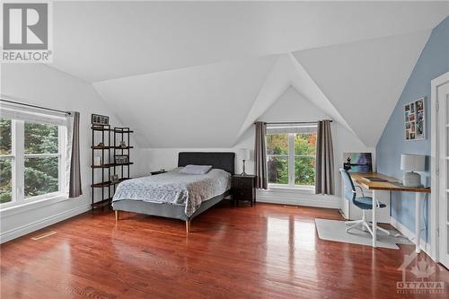 1481 Orchard Avenue, Ottawa, ON - Indoor Photo Showing Bedroom