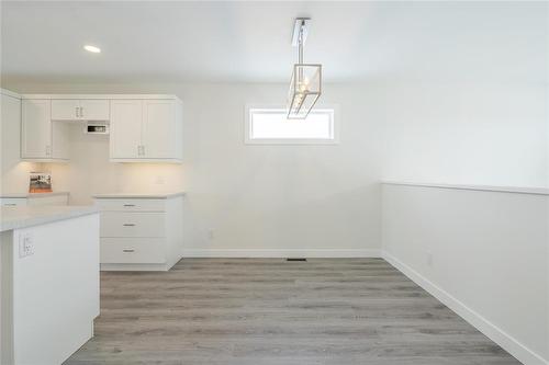 26 Gullane Street, Niverville, MB - Indoor Photo Showing Kitchen