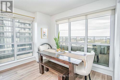 901 - 2212 Lake Shore Boulevard W, Toronto, ON - Indoor Photo Showing Dining Room