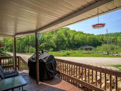 Terrasse - 1531 Ch. J.-Robin, Saint-Adolphe-D'Howard, QC - Outdoor With Deck Patio Veranda With Exterior