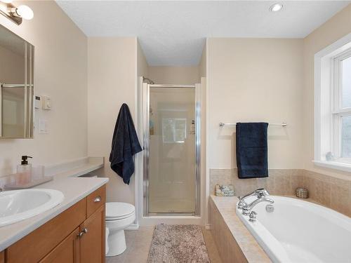 1783 Canuck Cres, Qualicum Beach, BC - Indoor Photo Showing Bathroom