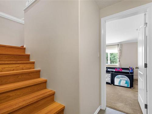 1783 Canuck Cres, Qualicum Beach, BC - Indoor Photo Showing Other Room