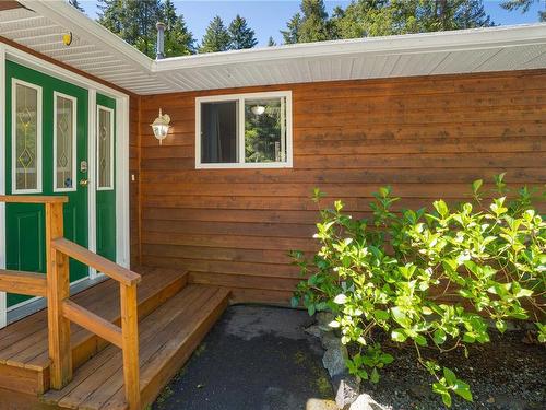 1050 Mclaughlin Pl, Qualicum Beach, BC - Outdoor With Deck Patio Veranda With Exterior