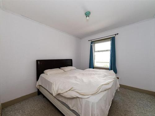 3061 Albina St, Saanich, BC - Indoor Photo Showing Bedroom