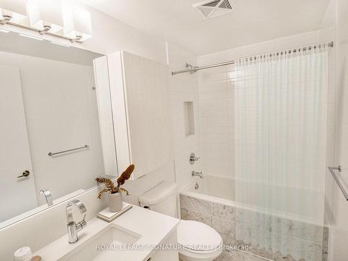 1205-38 Iannuzzi St, Toronto, ON - Indoor Photo Showing Bathroom