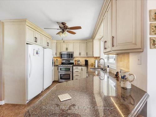 146 Woodfield Dr, Georgina, ON - Indoor Photo Showing Kitchen With Double Sink