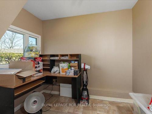 146 Woodfield Dr, Georgina, ON - Indoor Photo Showing Other Room