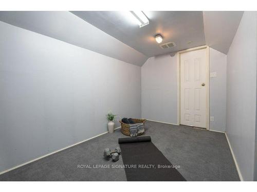 885 Royal York Rd, Toronto, ON - Indoor Photo Showing Other Room