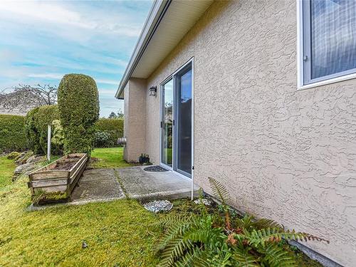 9-352 Douglas St, Comox, BC - Outdoor